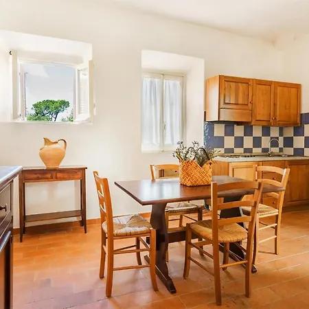 Smart 4 Apartment